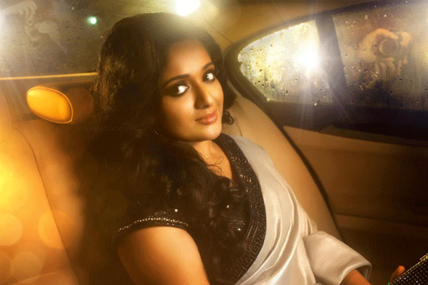 Read more about the article ചോദ്യം ചെയ്യലിന് ഹാജരാകാൻ  കാവ്യ മാധവന്‌ നോട്ടീസ്; നിർണായക മൊഴികൾ ലഭിക്കുമെന്ന പ്രതീക്ഷയിൽ ക്രൈം ബ്രാഞ്ച്