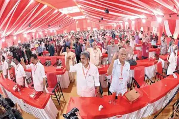 Read more about the article രക്തസാക്ഷി സ്മരണയാലും സംഘാടന മികവിനാലും ശ്രദ്ധേയമായ സി.പി.എം പാർട്ടി കോൺഗ്രസ്; വികാര വായ്പോടെ സമാപനം