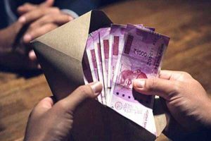 Read more about the article ക്വാറി ഉടമകളിൽ നിന്ന് പണം പിരിച്ചു; അന്വേഷണ റിപ്പോർട്ടിൻമേൽ സർക്കാർ നടപടി; എൻഡോസൾഫാൻ സ്പെഷ്യൽ സെൽ ഡെപ്യൂട്ടി കളക്ടർക്ക് സസ്പെൻഷൻ