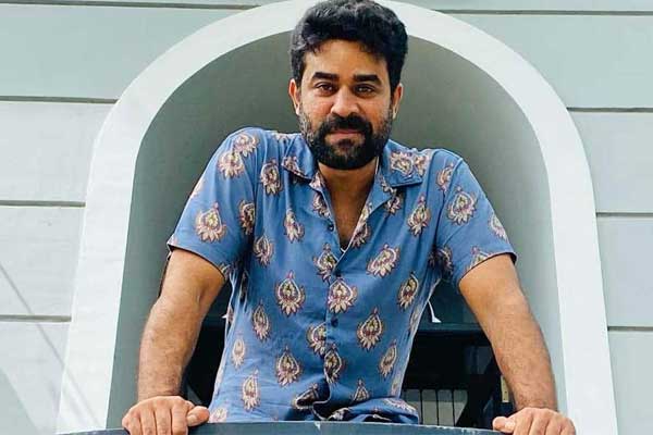 Read more about the article വിജയ്  ബാബു   ചുണ്ടില്‍ ചുംബിക്കാന്‍ ചാഞ്ഞു, ഒരു ചോദ്യവുമില്ലാതെ, സമ്മതമില്ലാതെ; ആരോപണവുമായി മറ്റൊരു യുവതിയും