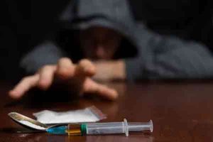 Read more about the article ഭയക്കണം നാലുമാസത്തിനിടെ 8,124 മയക്കുമരുന്ന് കേസ്, പോലീസ് ശക്തമായ നടപടിയിലേക്ക്, ദേശീയ ശരാശരിയിൽ ഭയാനകമായ കേരളത്തിൽ വർധന ഇങ്ങനെ