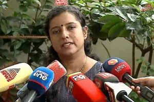 Read more about the article ഇതുവളരെ ക്രൂരമല്ലേ, തെരഞ്ഞെടുപ്പ് കഴിഞ്ഞും ഞങ്ങള്‍ക്ക് ഇവിടെ ജീവിക്കണമെന്ന് ഡോ.ദയാ പാസ്കല്‍; സ്ഥാനാര്‍ഥി ജോ ജോസഫിൻ്റെതെന്ന പേരില്‍ അശ്ലീല വിഡിയോക്കെതിരെ ഭാര്യ, പോലീസ് അന്വേഷണം തുടങ്ങി