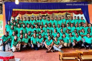 Read more about the article ജോലിക്കൊപ്പം സാമൂഹിക പ്രവർത്തനത്തിനും മുൻഗണന; ഒരേ ബാച്ചിലെ പോലീസുകാരുടെ സംഗമം ശ്രദ്ധേയമായി