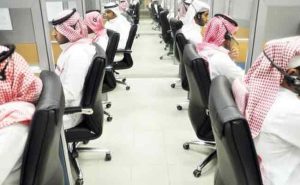 Read more about the article സൗദിയിൽ പ്രവാസികൾക്ക് വൻ തിരിച്ചടി; ഇരുപത്തിയൊന്ന് തസ്തികകളില്‍ കൂടി സ്വദേശിവല്‍ക്കരണം പ്രാബല്യത്തില്‍