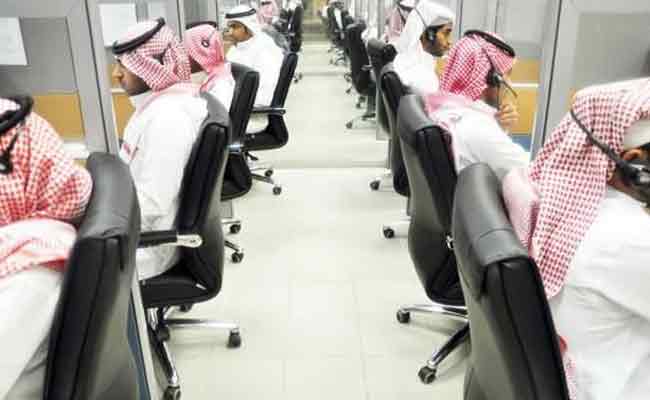 Read more about the article സൗദിയിൽ പ്രവാസികൾക്ക് വൻ തിരിച്ചടി; ഇരുപത്തിയൊന്ന് തസ്തികകളില്‍ കൂടി സ്വദേശിവല്‍ക്കരണം പ്രാബല്യത്തില്‍