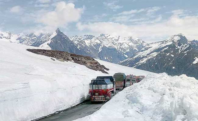 Read more about the article രണ്ടുതവണ ആലോചിക്കണം ഈ വഴികളിലൂടെ യാത്ര പോകണോയെന്ന്; ഇത് ഹിമാചലിലെ അപകടകാരികളായ റോഡുകള്‍