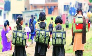 Read more about the article ഒന്നാം ക്ലാസിൽ ചേർന്നാൽ വെള്ളിനാണയം സമ്മാനം;  വിദ്യാർത്ഥികളെ ആകർഷിക്കാൻ വാഗ്ദാനവുമായി കർണാടകയിലെ ഒരു സർക്കാർ സ്‌കൂൾ