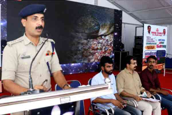 You are currently viewing പക്ഷികളുടെയും ഭീമന്‍ ആമകളുടെയും സംരക്ഷണം; എൻ്റെ കേരളം മേളയുടെ സെമിനാര്‍ വേദിയിൽ ചര്‍ച്ചയായി