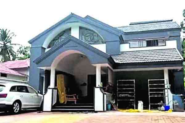 Read more about the article കണ്ണടച്ച്‌ തുറക്കുന്നതിനിടിയില്‍ 350 കോടി രൂപയുടെ ആസ്തി; നാട്ടുകാരെ അതിശയിപ്പിച്ചുള്ള വളര്‍ച്ച, ഷൈബിന്‍ പറഞ്ഞത് അറബിക്കൊപ്പം ഡീസല്‍ കച്ചവടമാണെന്ന്