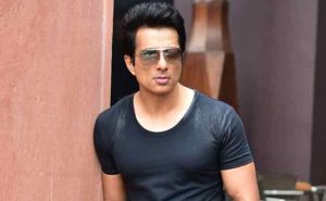 Read more about the article ആശുപത്രിയുടെ പരസ്യത്തില്‍ അഭിനയിക്കണോ; നടൻ സോനു സൂദ് പ്രതിഫലമായി ആവശ്യപ്പെട്ടത് 50 കരള്‍മാറ്റ ശസ്ത്രക്രിയകള്‍