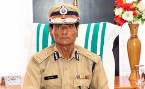 Read more about the article അഗ്നിപഥ് പദ്ധതിക്കെതിരെ തിങ്കളാഴ്ച ഭാരത് ബന്ദ് എന്ന് സോഷ്യൽ മീഡിയയിൽ  പ്രചാരണം ; കടകള്‍ അടപ്പിച്ചാല്‍ അറസ്റ്റ്, അക്രമങ്ങള്‍ അനുവദിക്കില്ല;   മുന്നറിയിപ്പുമായി ഡി.ജി.പി