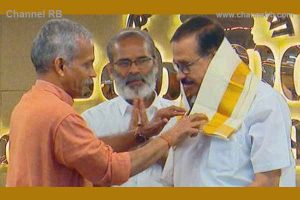 Read more about the article അവര്‍ വിളിച്ചാല്‍ പോവണ്ടേ?, തൻ്റെത് മുസ്‌ലിം ലീഗ് നിലപാട്; ആര്‍.എസ്‌.എസ്സുമായി വേദി പങ്കിട്ടതിനെ ന്യായീകരിച്ച്‌ കെ.എന്‍.എ ഖാദര്‍, സംഭവം വിവാദത്തിൽ