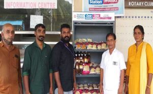 Read more about the article കുടുംബശ്രീ സഫലം കാഷ്യു, ജീവ ഹണി എന്നീ ഉത്പന്നങ്ങള്‍ ഇനി കാസര്‍കോട്, കാഞ്ഞങ്ങാട് റെയില്‍വേ സ്റ്റേഷനുകളിൽ ലഭ്യമാകും; കേരളത്തിൽ ആദ്യം