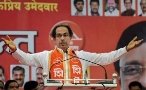 Read more about the article മഹാരാഷ്ട്രയിൽ ബി.ജെ.പിയുടെ ഓപ്പറേഷൻ താമര വിജയത്തിലേക്ക്; വിമതര്‍ക്ക് കീഴടങ്ങി ഉദ്ധവ്; കോണ്‍ഗ്രസ്-എന്‍.സി.പി സഖ്യം വിടാന്‍ തയ്യാറെന്ന് ശിവസേന