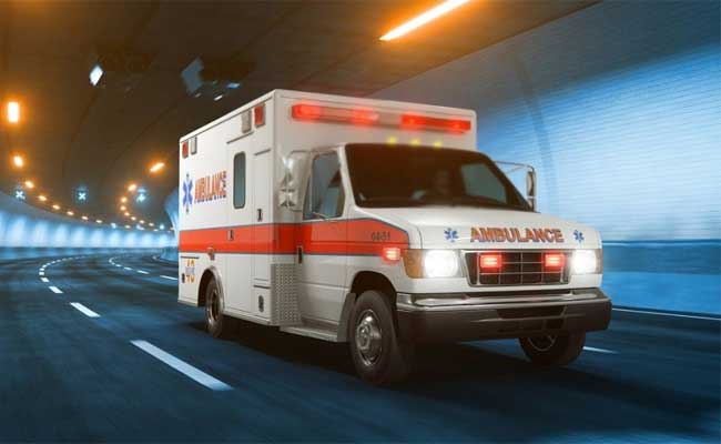 You are currently viewing ഹെൽമെറ്റില്ലാതെ ബൈക്കോടിച്ച് നിയമം ലംഘിച്ചെന്നും പിഴയടക്കണം; കേരളാ പൊലീസിൻ്റെ കത്ത് ലഭിച്ചത് ആംബുലൻസിന്