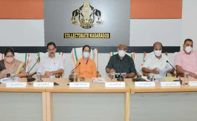 Read more about the article ബഡ്സ് സ്‌കൂളുകളുടെ പ്രവര്‍ത്തനങ്ങള്‍ ഏകോപിപ്പിക്കുന്നതിനും വിലയിരുത്തുന്നതിനും ജില്ലാ തലത്തിലും പഞ്ചായത്ത് തലത്തിലുമുള്ള സമിതികള്‍ ശക്തിപ്പെടുത്തും; ജില്ലാ വികസന സമിതി യോഗം