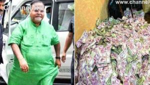 Read more about the article ആശുപത്രിയില്‍ നിന്ന് വിമാന താവളത്തില്‍ എത്തിയ ചാറ്റര്‍ജിയെ ചോദ്യം ചെയ്യാനായി ഇ.ഡി പൊക്കി; ആരോഗ്യത്തിന് കുഴപ്പമൊന്നും ഇല്ലെന്ന് ഡോക്ടര്‍മാര്‍