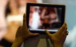 Read more about the article വിവാഹത്തിന് ശേഷം  ഹോട്ടലിൽ കൊണ്ടുപോയി പ്രകൃതിവിരുദ്ധ പ്രവർത്തനങ്ങൾ; സ്ത്രീധനത്തിനായി ഭാര്യയുടെ അശ്ലീല വീഡിയോ പകർത്തി ബ്ലാക്ക്മെയിൽ; പരാതിയിൽ ഭർത്താവ് പിടിയിൽ