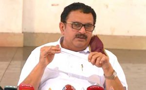 Read more about the article കോൺഗ്രസ് പാര്‍ട്ടിയെ വീണ്ടും ഐ.സി.യുവിലാക്കുന്നു; പുനസംഘടനാ പട്ടികയ്ക്കെതിര രൂക്ഷവിമര്‍ശനവുമായി കെ. മുരളീധരന്‍