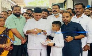 Read more about the article മാലിക് ദീനാർ ഗ്ലോബ് മെഡ് ഹെൽത്ത് കെയർ സെന്ററിൻ്റ നാലാമത്തെ യുണിറ്റ്; പാണക്കാട് സയ്യദ് മുനവ്വറലി ശിഹാബ് തങ്ങൾ ഉദ്ഘാടനം ചെയ്തു