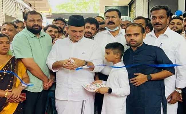 Read more about the article മാലിക് ദീനാർ ഗ്ലോബ് മെഡ് ഹെൽത്ത് കെയർ സെന്ററിൻ്റ നാലാമത്തെ യുണിറ്റ്; പാണക്കാട് സയ്യദ് മുനവ്വറലി ശിഹാബ് തങ്ങൾ ഉദ്ഘാടനം ചെയ്തു