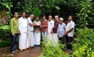 Read more about the article പഠനത്തിലും കൃഷിയിലും മികവുപുലർത്തി മുഷ്താഖ് അലി; അനുമോദനവുമായി  മുളിയാർ വെൽഫെയർ സൊസൈറ്റി