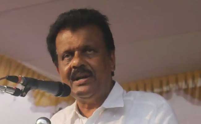 You are currently viewing സന്തോഷ് ട്രോഫി ജേതാക്കൾക്ക് സ്വീകരണം; ഫിസിയോതെറാപ്പിസ്റ്റ്  മുഹമ്മദ് പട്ളയെ അവഗണിച്ചതിനെതിരെ എൻ.എ നെല്ലിക്കുന്ന് എം.എൽ.എ