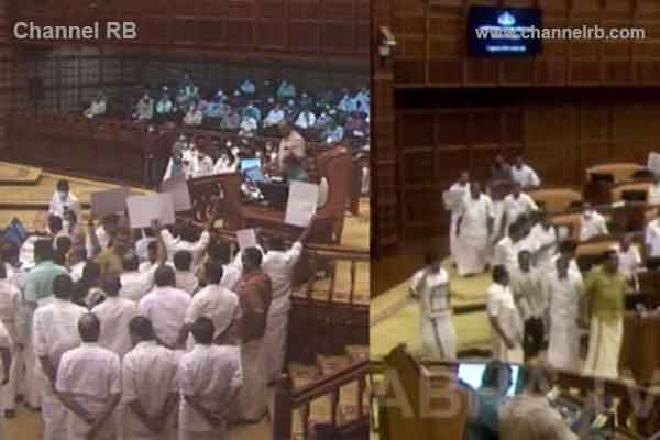 Read more about the article സജി ചെറിയാൻ്റെ രാജി ആവശ്യപ്പെട്ട് പ്രതിപക്ഷ പ്രതിഷേധം; സഭ പിരിഞ്ഞു, ഭരണഘടനയെ അവഹേളിച്ച്‌ നടത്തിയ പ്രസംഗം നിയമ കുരുക്കിലേക്ക്