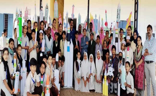 You are currently viewing പട് ല ഗവ : ഹയർ സെക്കന്ററി സ്കൂളിൽ എ.പി.ജെ അബ്ദുൽ കാലാം ഓർമ ദിനം ആചരിച്ചു