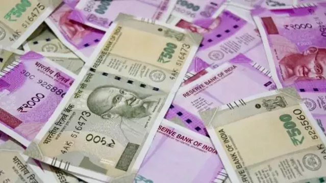 You are currently viewing അന്താരാഷ്ട്ര വ്യാപാര ഇടപാടുകൾ രൂപയിലാക്കാൻ ഒരുങ്ങി ആർബിഐ