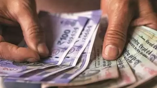 You are currently viewing രൂപയുടെ മൂല്യം താഴുന്നു; ചരിത്രത്തിലെ ഏറ്റവും വലിയ ഇടിവ്