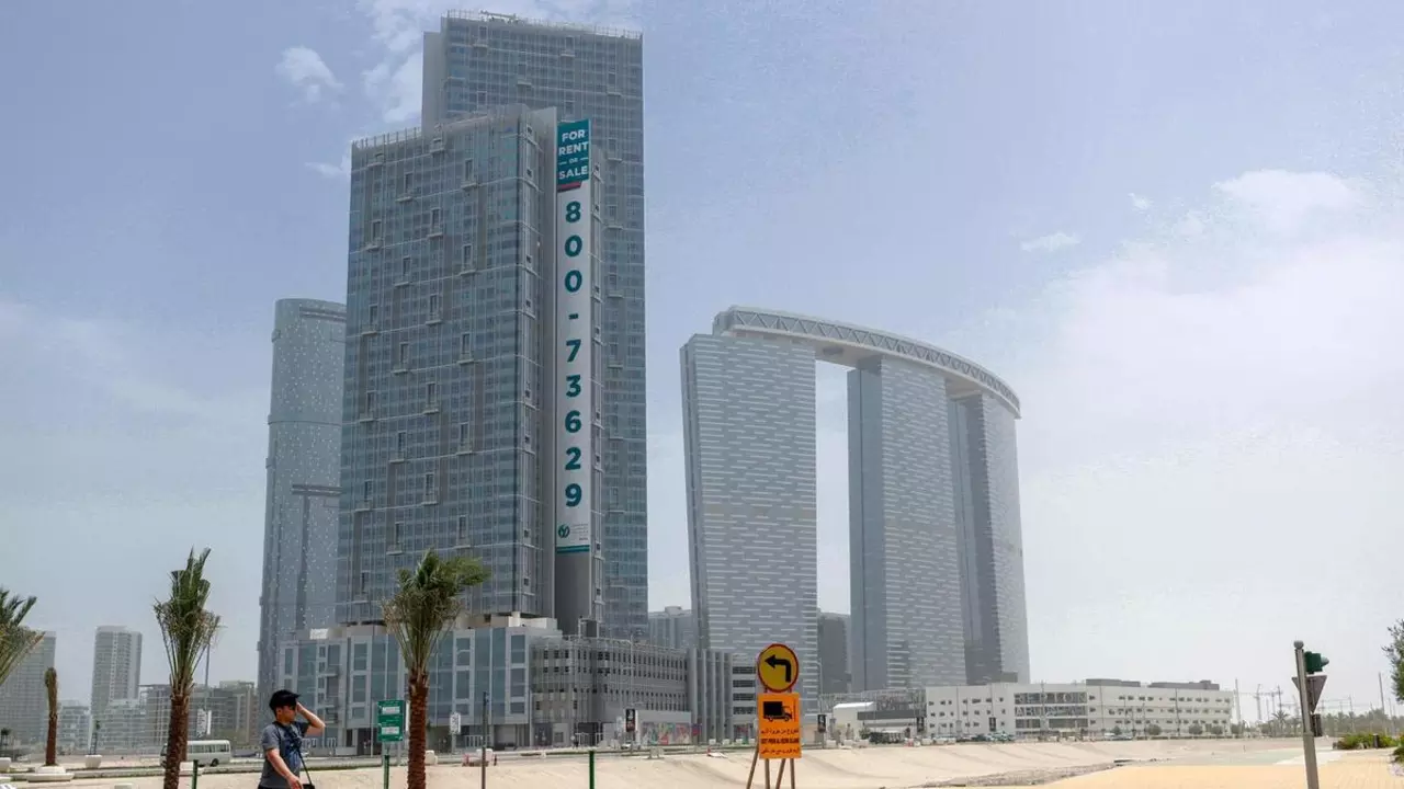 Read more about the article യുഎഇയിലെ കാലാവസ്ഥ; മഴ പ്രതീക്ഷിക്കാമെന്ന് കാലാവസ്ഥാ കേന്ദ്രം