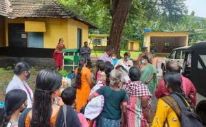 Read more about the article വനത്തില്‍ ഉരുള്‍പൊട്ടിയതായി സംശയം; വെള്ളരിക്കുണ്ട് താലൂക്കിലെ ചുള്ളിയിൽ ദുരിതാശ്വാസ ക്യാമ്പ് ആരംഭിച്ചു;  അടിയന്തിര സാഹചര്യങ്ങള്‍ നേരിടാന്‍ സജ്ജം