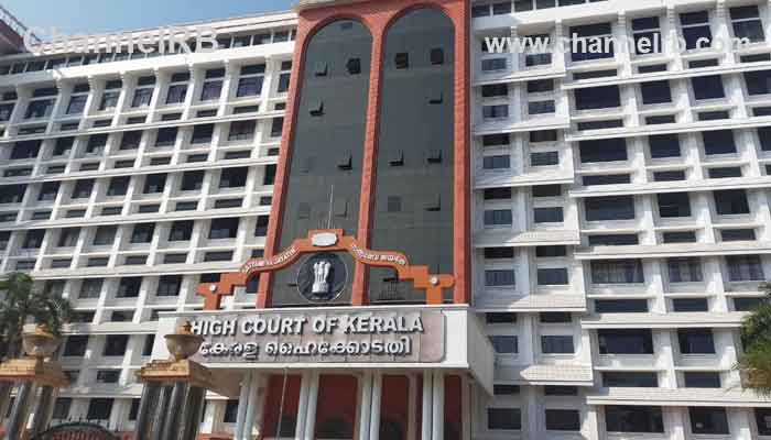 You are currently viewing ലൈംഗീക ദുരുപയോഗം തടയാന്‍ സ്‌കൂൾ പാഠ്യപദ്ധതിയിൽ ബോധവൽക്കരണം ഉൾപ്പെടുത്തണം: ഹൈക്കോടതി