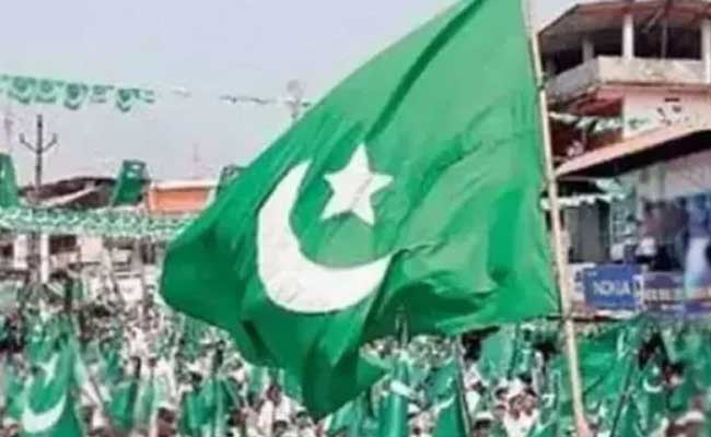 Read more about the article മതവിശ്വാസികള്‍ക്ക് അവരുടേതായ ജീവിത മര്യാദകളും വിശ്വാസങ്ങളുമുണ്ട്; ജെന്‍ഡര്‍ ന്യൂട്രല്‍ യൂണിഫോമിനെതിരെ ലീഗ് നേതൃത്വത്തില്‍  മുസ്‌ലിം സംഘടനകളുടെ യോഗം