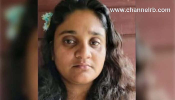 You are currently viewing എക്‌സൈസ് ബസില്‍ കയറി; പുറത്തേക്ക് എറിയാൻ ശ്രമിച്ചത് എംഡിഎംഎ മയക്കുമരുന്ന്, യാത്രക്കാരി അറസ്റ്റിൽ