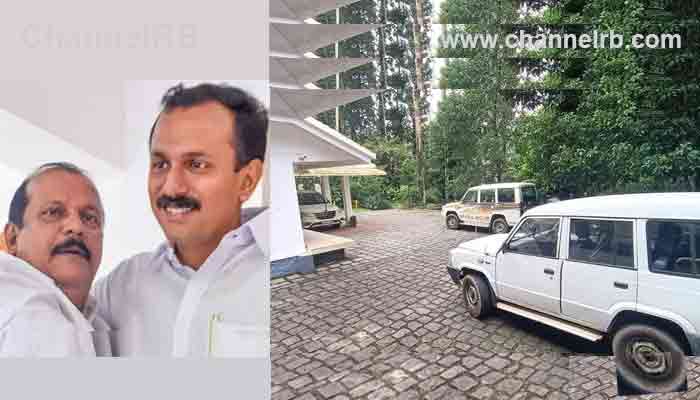 You are currently viewing ദിലീപിനെ പൂട്ടണം എന്ന വാട്‌സ് ആപ്പ് ഗ്രൂപ്പ്; ചാറ്റ് ചെയ്തത് മഞ്ജു വാര്യര്‍ അടക്കമുള്ളവരുടെ വ്യാജ പ്രൊഫൈലില്‍, പി.സി ജോര്‍ജിൻ്റെ വീട്ടില്‍ റെയ്‌ഡ്‌