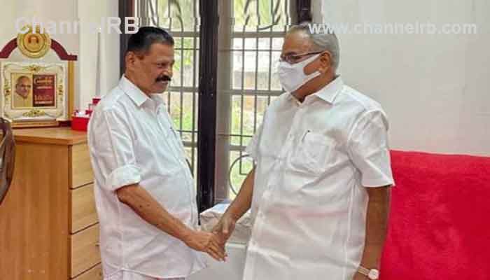 Read more about the article ഈ ഐക്യം‌ തന്നെയാണ്‌ ഇടതു മുന്നേറ്റങ്ങളുടെ കരുത്ത്‌; എം.വി ഗോവിന്ദനും കാനം രാജേന്ദ്രനും കൂടിക്കാഴ്‌ച നടത്തി