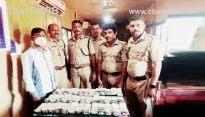 Read more about the article കാസർകോട്ട് വൻ കുഴൽപ്പണ വേട്ട; കേരളത്തിലേക്ക് കടത്തിയത് മഞ്ചേശ്വരം ചെക്ക് പോസ്റ്റ് വഴി, ഒരാൾ പിടിയിൽ