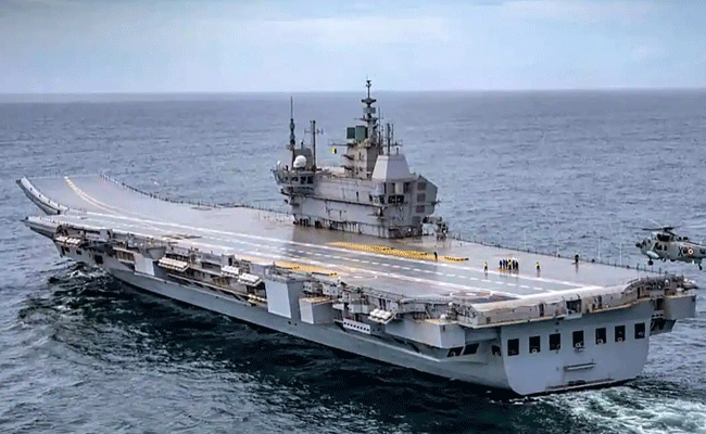 You are currently viewing ഇന്ത്യ നിർമ്മിച്ച  ആദ്യത്തെ വിമാനവാഹിനിക്കപ്പലായ വിക്രാന്തിൻ്റെ  10 സവിശേഷതകള്‍ അറിയാം