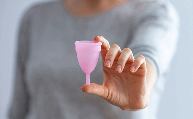 Read more about the article സ്ത്രീകള്‍ക്ക് മെന്‍സ്ട്രുവല്‍ കപ്പ് പദ്ധതിയുമായി കാഞ്ഞങ്ങാട് നഗരസഭ; 2500ഓളം മെന്‍സ്ട്രുവല്‍ കപ്പുകള്‍  സൗജന്യമായി വിതരണം ചെയ്യും