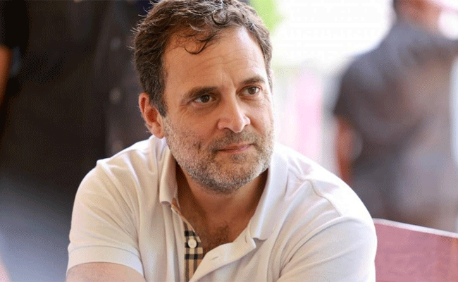 You are currently viewing രാഹുൽ ഗാന്ധിനയിക്കുന്ന ഭാരത് ജോഡോ യാത്ര; ബി.ജെ.പിയുമായി വാക്പോര് രൂക്ഷം: നന്ദി പിന്നെ മതിയെന്ന് കേന്ദ്രമന്ത്രി ; ‘രഥയാത്രയല്ലെന്ന്’ കോണ്‍ഗ്രസ്