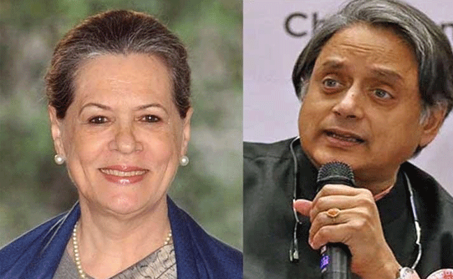 Read more about the article സംഘടനാ ഘടനയില്‍ സമഗ്രമായ അഴിച്ചുപണി വേണം;  സോണിയ ഗാന്ധിയുമായി കൂടിക്കാഴ്ച നടത്തി ശശി തരൂര്‍