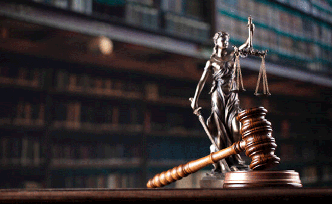 You are currently viewing സ്ത്രീകളെ  ‘ഐറ്റം’ എന്നു വിശേഷിപ്പിക്കുന്നത് ലൈംഗിക വസ്തുവായി ചിത്രീകരിക്കുന്നതിന് തുല്യം: കോടതി