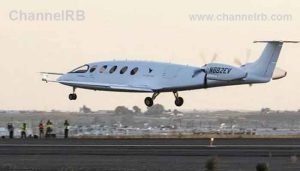 Read more about the article വൈദ്യുതി ഉപയോഗിച്ചു മാത്രം പ്രവര്‍ത്തിക്കുന്ന ആദ്യ വിമാനം പറന്നുയര്‍ന്നു; യു.എസിന് ചരിത്രനേട്ടം