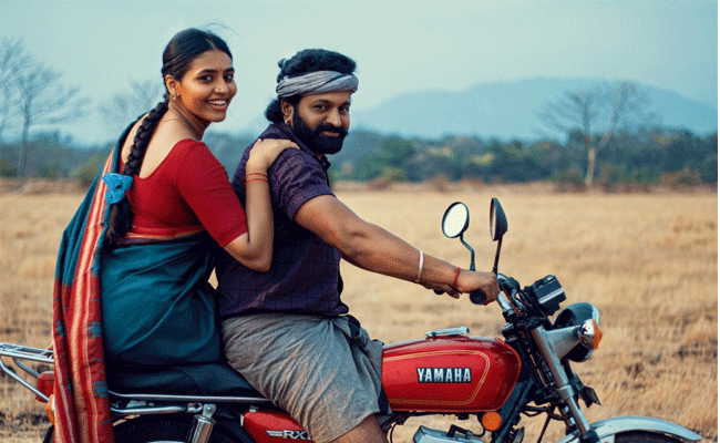 Read more about the article കെ.ജി.എഫിനു ശേഷം കന്നഡയില്‍ നിന്ന് അത്ഭുത വിജയം നേടി ‘കാന്താരാ’ ; മലയാളത്തിലുള്‍പ്പെടെ പരിഭാഷാ പതിപ്പുകള്‍ റിലീസിന് ഒരുങ്ങുന്നു