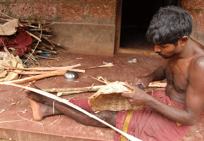 Read more about the article കാസർകോട് ജില്ലയിൽ കൊറഗ വിഭാഗത്തിന് പ്രത്യേക പദ്ധതികള്‍ ഈ വര്‍ഷം; 154 കുടുംബങ്ങളുടെ വീട് അറ്റകുറ്റ പണി നടത്തും