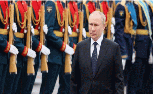 Read more about the article റഷ്യക്ക് ആയുധ ക്ഷാമം; പുടിന് തന്ത്രപരമായി പാളിച്ചകള്‍ പറ്റി; റഷ്യ ഇതിന് കനത്ത വില നല്‍കേണ്ടി വരും; ബ്രിട്ടീഷ് ചാര സംഘടനാ മേധാവി പറയുന്നു