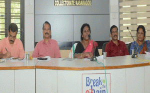 Read more about the article കാസർകോട് ജില്ലയില്‍ മൊബൈല്‍ റേഷന്‍കടകള്‍ ആരംഭിക്കും; വിലവിവരപ്പട്ടിക പ്രദര്‍ശിപ്പിക്കാത്ത കടകള്‍ക്കെതിരെ നടപടി