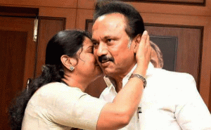 Read more about the article തമിഴ്‌നാട്ടിൽ സ്റ്റാലിന്‍ വീണ്ടും ഡി.എം.കെ തലപ്പത്ത്; കനിമൊഴിക്ക് പുതിയ പദവി; ദ്രാവിഡ രാഷ്ട്രീയത്തിലെ  പുതിയ മാറ്റങ്ങൾ ഇങ്ങിനെ